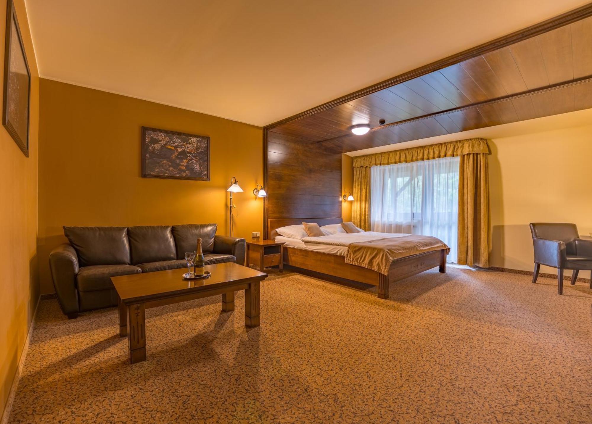 Aplend Wellness Hotel Borovica Strbske Pleso Exterior photo