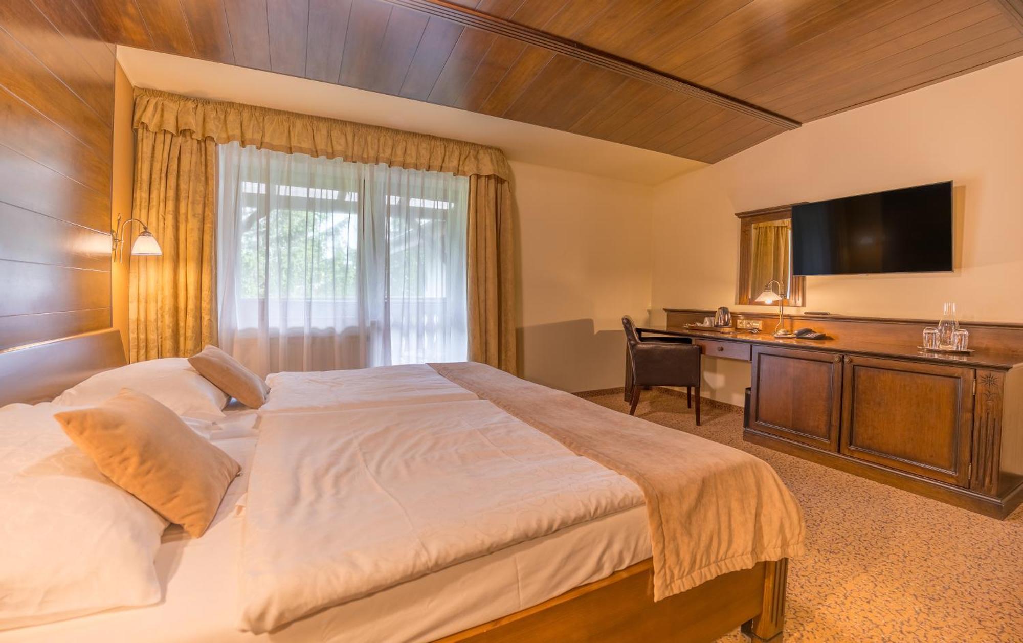 Aplend Wellness Hotel Borovica Strbske Pleso Exterior photo