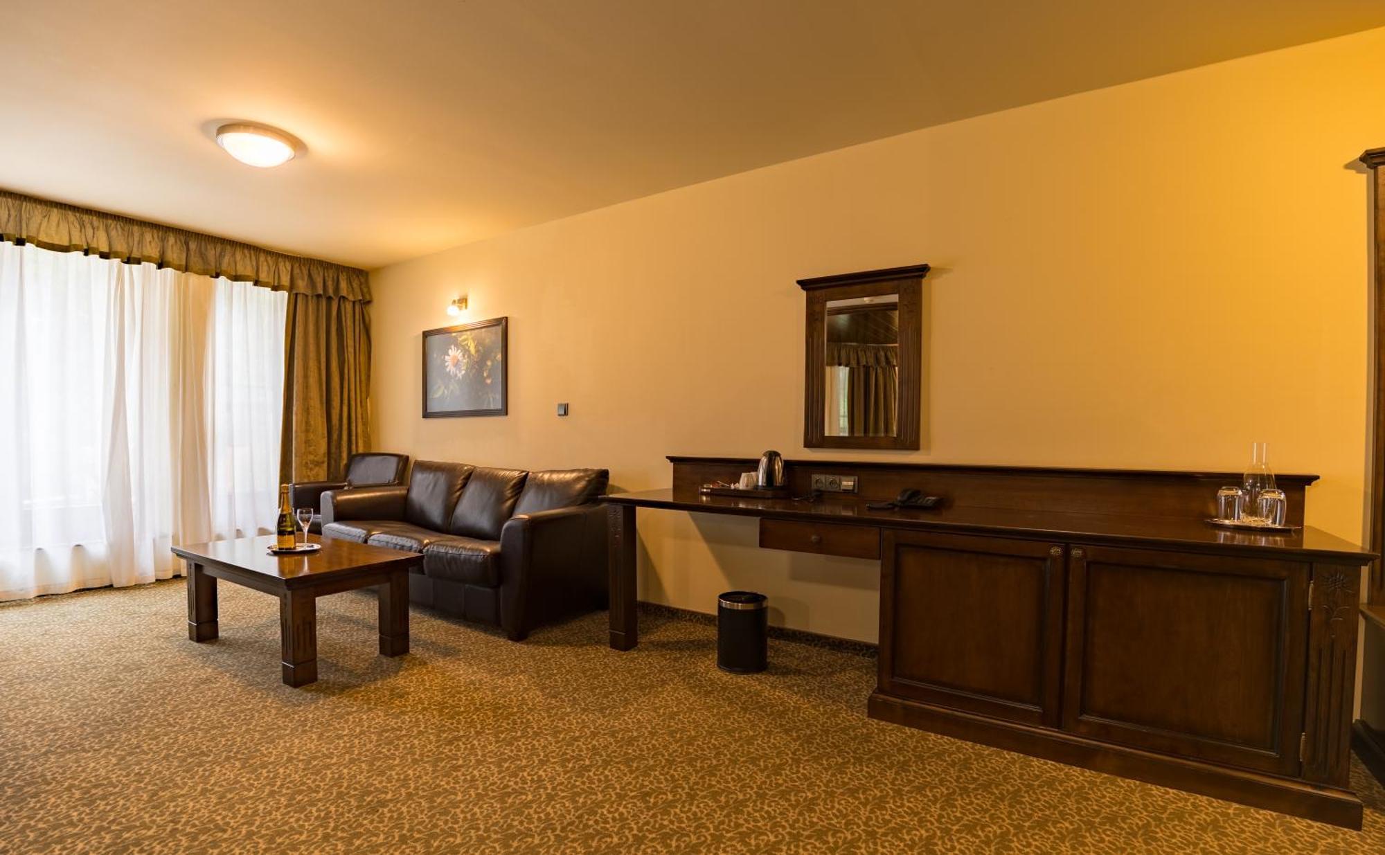Aplend Wellness Hotel Borovica Strbske Pleso Exterior photo